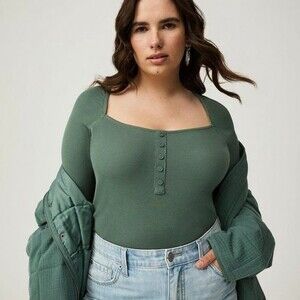 Torrid Green Ribbed Square Neck Henley Top Tie Back Soft Utility Clean Girl 2